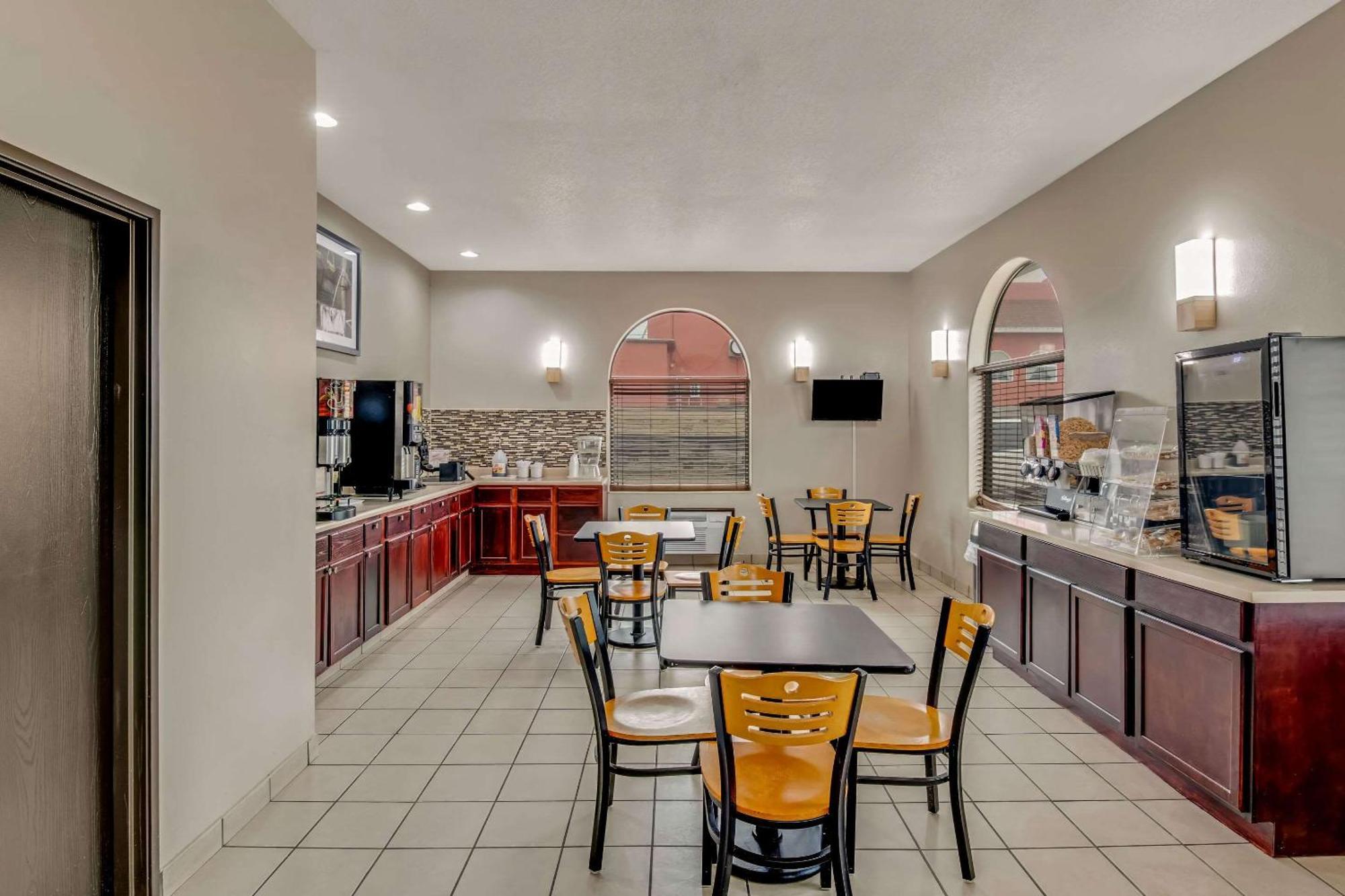 Rodeway Inn Red Oak Dış mekan fotoğraf